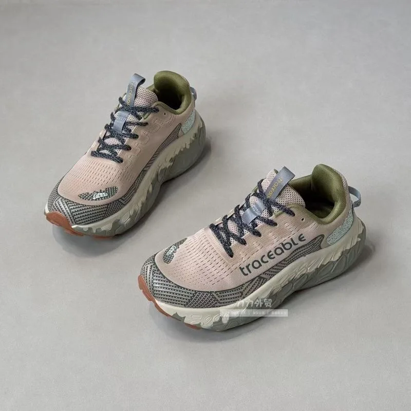 2026 Running Shoes For Unisex  - Luxury Lifestyle Brands 评论和价格