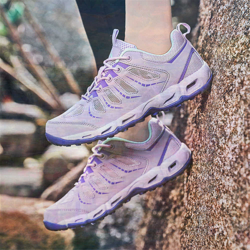 Sumer Round Tip Silver Sneaker - Luxury Lifestyle Brands 评论和价格
